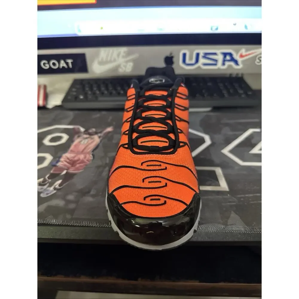 New Men's Size 8 Nike Air Max Plus Desert Sunset Black DM0032-014